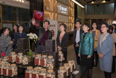 全國(guó)及省婦聯(lián)調(diào)研江門(mén) 點(diǎn)贊婦女創(chuàng)業(yè)就業(yè)與家政培訓(xùn)服務(wù)成效